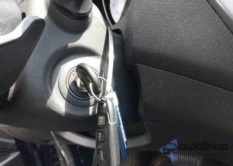 2013 Hyundai Veloster Base W/Black из США, поврежденный, VIN KMHTC6ADXDU172104